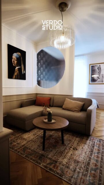 Jedna z našich najnovších realizácií interiérov ✨ Tento byt je investičný a bude slúžiť na krátkodobý prenájom. 

Verdo Studio zabezpečilo návrh, výrobu a montáž kompletného interiéru aj s doplnkami.